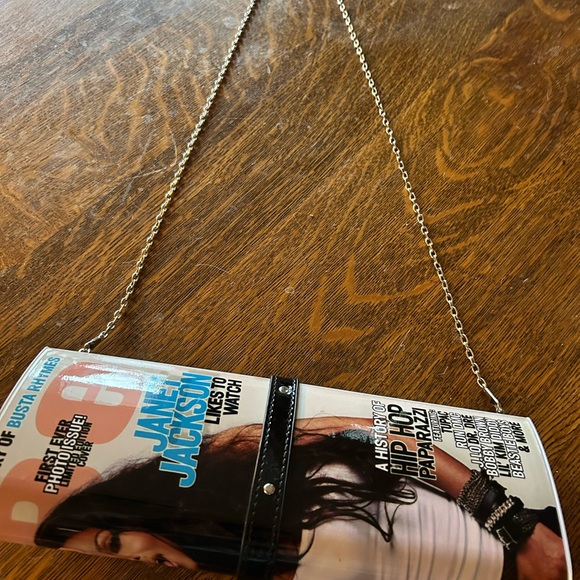 Trendy Magazine Print Clutch with Chain Strap - Picture 3 of 6